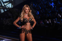 0_XPOSURE_VICTORIA_SECRET_99.jpg