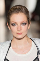 La_Perla_Spring_2015_Details_FRynUhmYjHXx.jpg