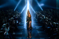 Alexandre_Vauthier_Spring_2015_XJ_82KAyOMSx.jpg
