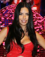 adriana_lima_shares_her_gift_picks_and_tips_01.jpg