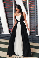 54eb1f081ac93f5b57844a7f_oscar_party_2015_arrivals_zoe_saldana.jpg