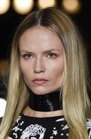 Natasha_Poly_Emilio_Pucci_FW15.16_Milan_details_04h.jpg