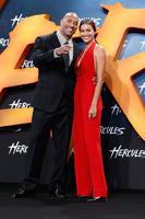 irina_shayk_hercules_premiere_in_berlin_4.jpg