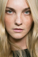 Chloe_Fall_2015_Backstage_nO17wuqDhT9x.jpg