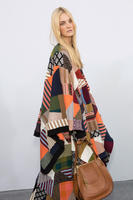 Chloe_Fall_2015_Backstage_mt2Qmsb0LpOx.jpg