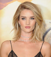 rosie_huntington_whiteley_blush_makeup_mad_max_1_main.jpg