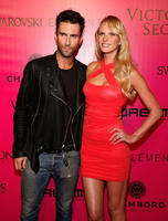 2011_Victoria_Secret_Fashion_Show_After_Party_1DX6xSUg_3Cx.jpg