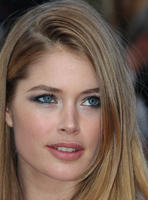 Doutzen_Kroes_The_Beaver_HQWorld__13_.jpg