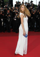 Doutzen_Kroes_The_Beaver_HQWorld__23_.jpg