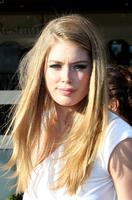 Doutzen_Kroes_21.jpg
