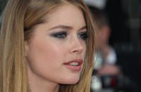Doutzen_Kroes_The_Beaver_HQWorld__26_.jpg