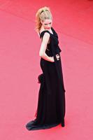 60233_Doutzen_KroesLa_Conquete_Premiere_Cannes_010_123_460lo.jpg