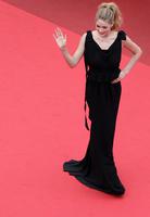 60445_Doutzen_KroesLa_Conquete_Premiere_Cannes_032_123_494lo.jpg