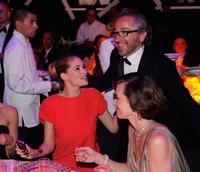 55454_Tikipeter_Doutzen_Kroes_amfAR_Cinema_Against_AIDS_Gala_047_123_339lo.jpg