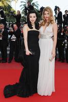 doutzen_kroes_at_premiere_of_gods_and_men_in_cannes_2010_08.jpg