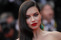 Goff_Adriana_Lima_O_2625868.jpg