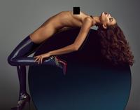 Lui__20_2015_09__5__Joan_Smalls.jpg