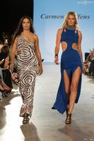 1469216_adriana_lima_und_toni_garrn_bei_der_ftl_950x0_1.jpg