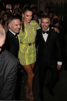 alessandra_ambrosio_arrives_at_amfar_gala_in_milan_09_26_2015_3.jpg