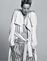 Elle_Italia_2015_04_page0332.jpg