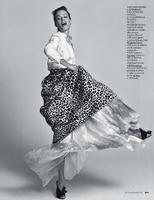 Elle_Italia_2015_04_page0333.jpg