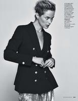 Elle_Italia_2015_04_page0337.jpg
