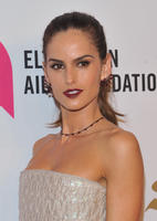 Izabel_Goulart___New_York__02.11.2015__01.jpg