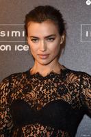 1961131_irina_shayk_a_la_soiree_intimissimi_950x0_2.jpg