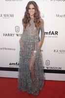 249896_490062_izabel_goulart_1__682x1024.jpg
