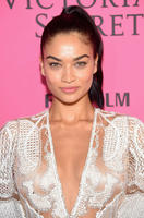 Shanina_Shaik__2015_Victorias_Secret_Fashion_Show_After_Party__01.jpg