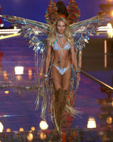Candice_Swanepoel_10.11.2015_DFSDAW_082.jpg