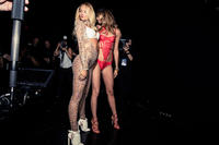 victoria_secret_fashion_show_2015_ss22.jpg
