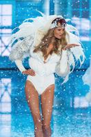 vs_fashion_show_2015_34.nocrop.w1800.h1330.2x.jpg