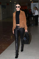 Miranda_Kerr__Charles_de_Gaulle_Airport__03.jpg