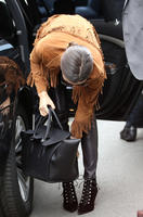 Miranda_Kerr__Charles_de_Gaulle_Airport__04.jpg