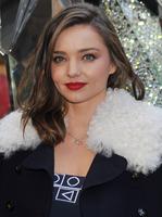 miranda_kerr_swarovski_star_raising_for_2015_rockefeller_center_christmas_tree_in_new_york_city_24.jpg