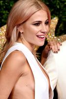 pixie_lott_at_2015_british_fashion_awards_in_london_11_23_2015_2.jpg