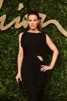 kate_beckinsale_at_2015_british_fashion_awards_in_london_11_23_2015_5.jpg