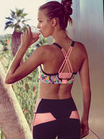 V568229.jpg