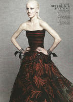 VOGUEUSAUG200918.jpg