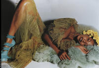 V_25_Sept_Oct_2003_Beyonce_4.jpg