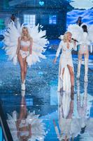 lily_donaldson_at_victoria_s_secret_2015_fashion_show_in_new_york_11_10_2015_7__1_.jpg