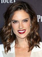 alessandra_ambrosio_at_audemars_piguet_celebrates_grand_opening_of_rodeo_drive_boutique_in_los_angeles_12_09_2015_9.jpg