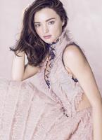 Miranda_Kerr_Vogue_Thailand_December_2015_Photoshoot05.jpg