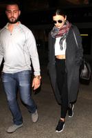 miranda_kerr_at_los_angeles_international_airport_11_19_2015_8.jpg