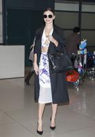 miranda_kerr_at_incheon_international_airport_in_seoul_12_10_2015_13.jpg