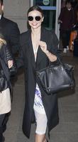 miranda_kerr_at_incheon_international_airport_in_seoul_12_10_2015_19.jpg