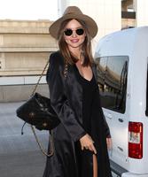 miranda_kerr_at_los_angeles_international_airport_09_22_2015_16.jpg