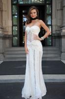 miranda_kerr_at_la_koriador_fashion_show_at_milan_fashion_week_09_24_2015_13.jpg