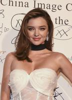miranda_kerr_at_la_koriador_fashion_show_at_milan_fashion_week_09_24_2015_20.jpg